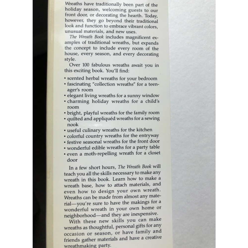 Vintage 1988 The Wreath DIY Hardcover Book - Picture 3 of 10